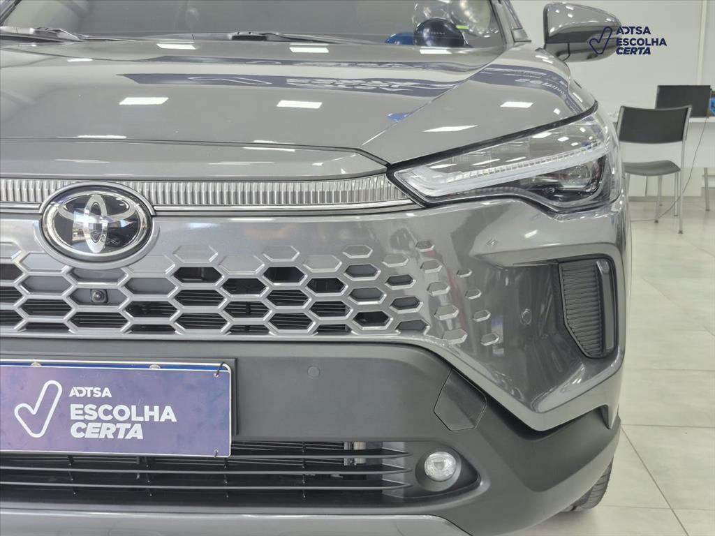 Toyota COROLLA CROSS 2026