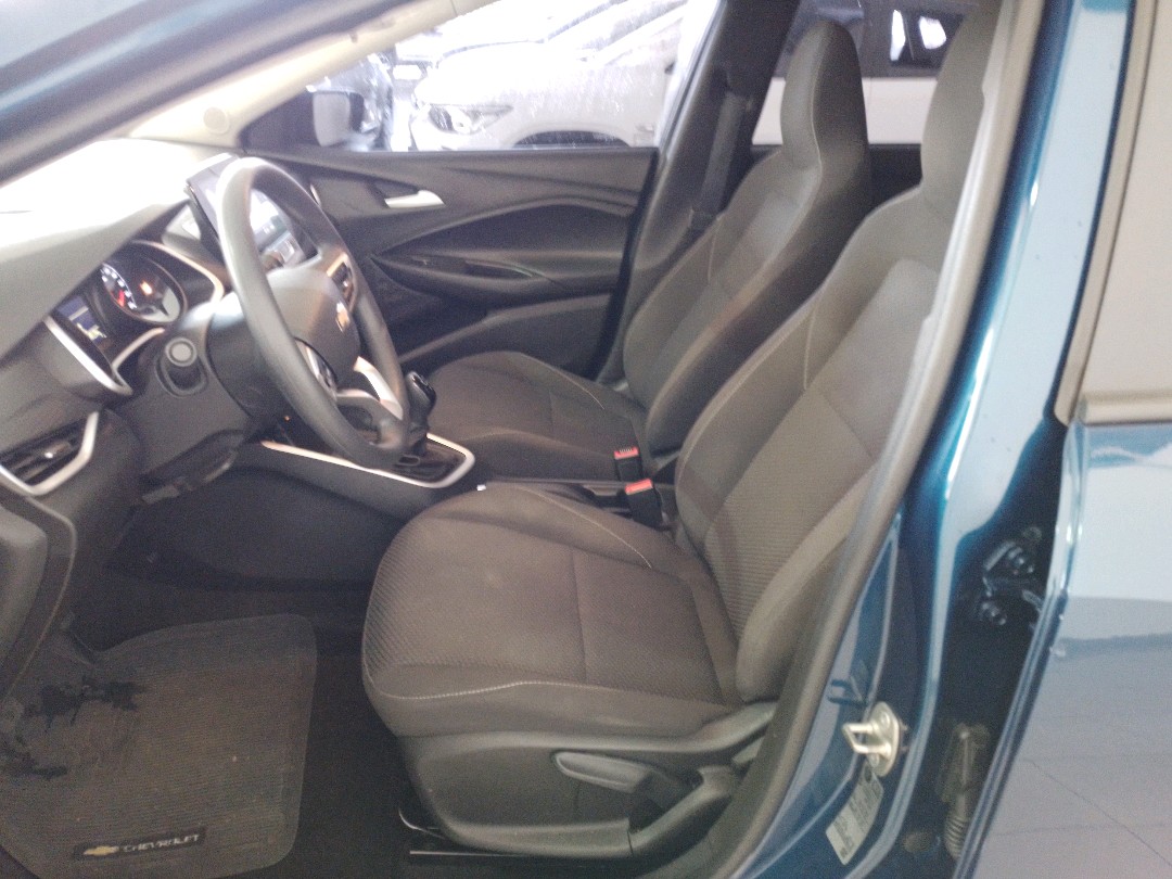 GM - Chevrolet-ONIX PLUS-1.0 TURBO FLEX LT MANUAL