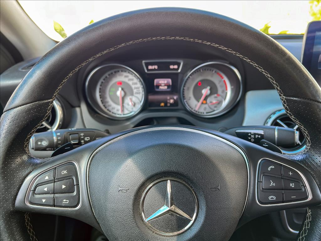 GLA 200 1.6 CGI ENDURO 16V TURBO FLEX 4P AUTOMÁTICO