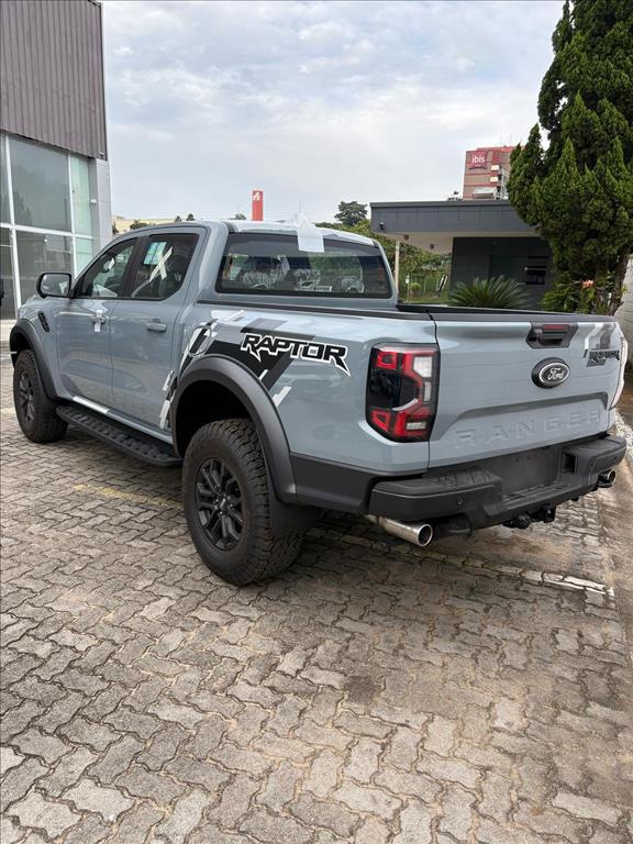Ford-RANGER-3.0 V6 TURBO GASOLINA RAPTOR 4X4 AUTOMÁTICO