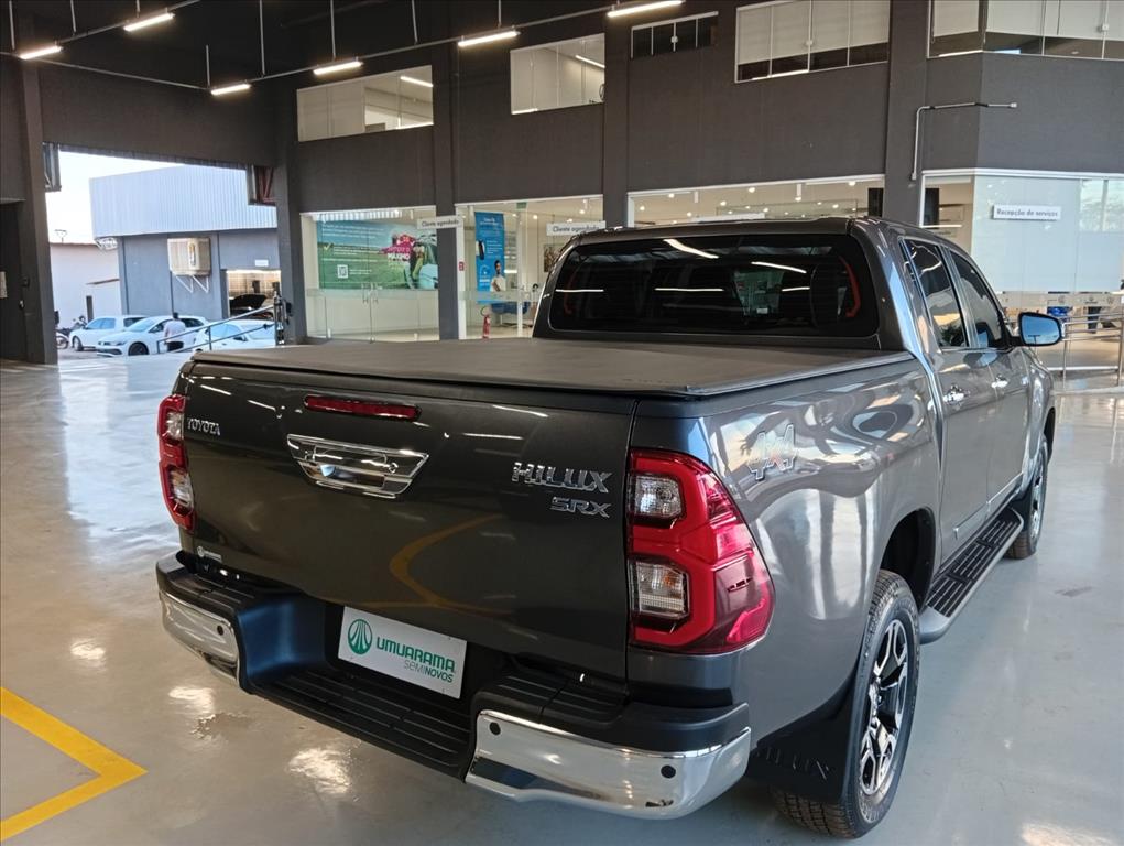 HILUX 2.8 D-4D TURBO DIESEL CD SRX 4X4 AUTOMÁTICO3