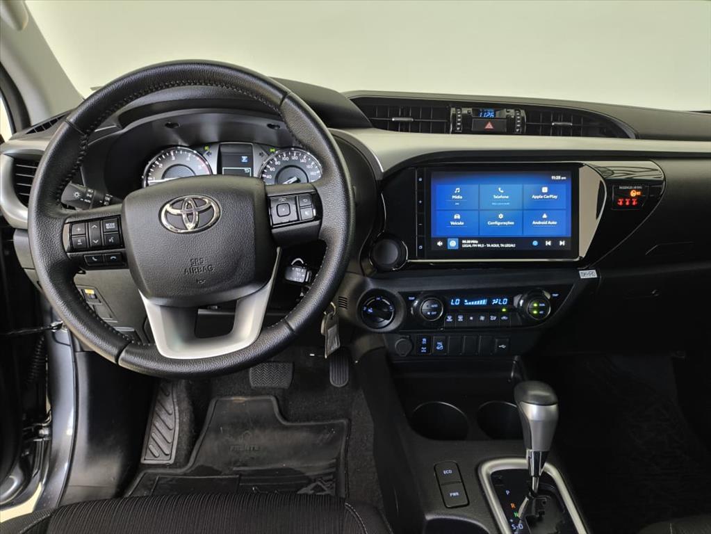 HILUX 2.8 D-4D TURBO DIESEL CD SR 4X4 AUTOMÁTICO6