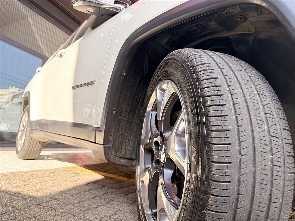 Jeep Compass - 2.0 16V FLEX LIMITED AUTOMÁTICO