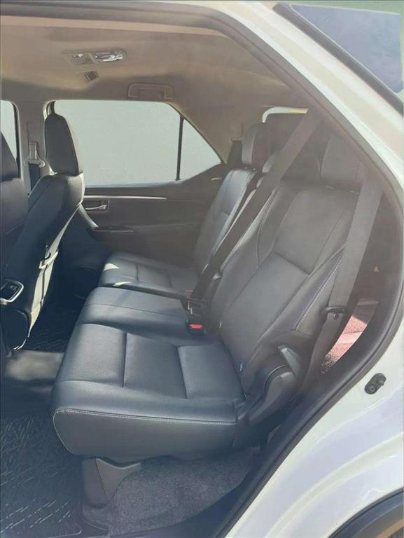 HILUX SW4 2.8 D-4D TURBO DIESEL SRX PLATINUM 7L 4X4 AUTOMÁTICO10