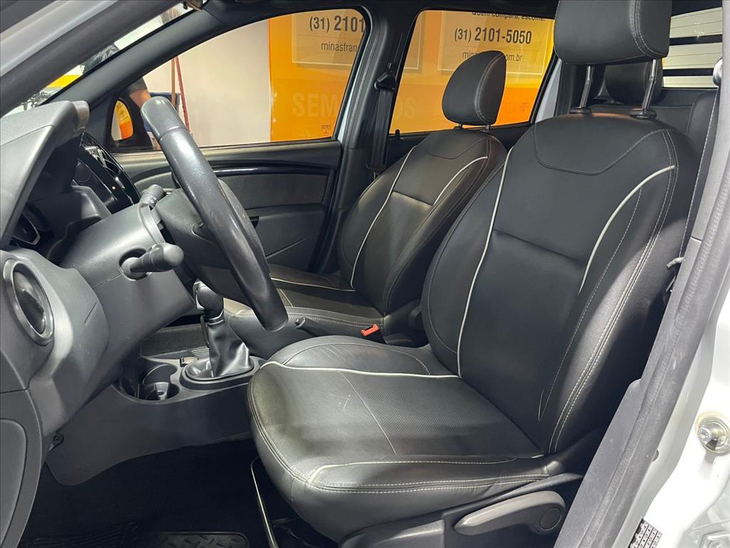 DUSTER OROCH 2.0 16V HI-FLEX DYNAMIQUE AUTOMÁTICO17