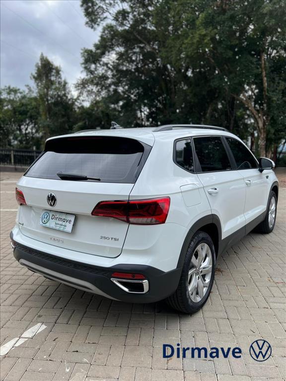 TAOS 1.4 250 TSI TOTAL FLEX COMFORTLINE AUTOMÁTICO6