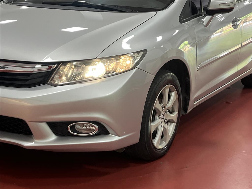 CIVIC 1.8 EXS 16V FLEX 4P AUTOMÁTICO3