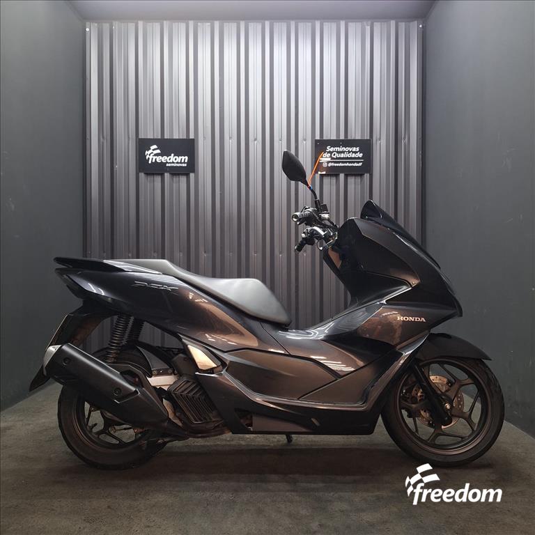 Moto HONDA do modelo PCX 160 CBS 2023/2023