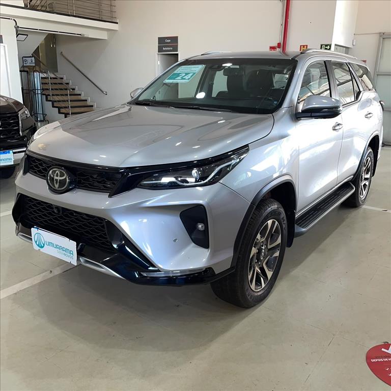 HILUX 2.8 D-4D TURBO DIESEL CD SRV 4X4 AUTOMÁTICO0