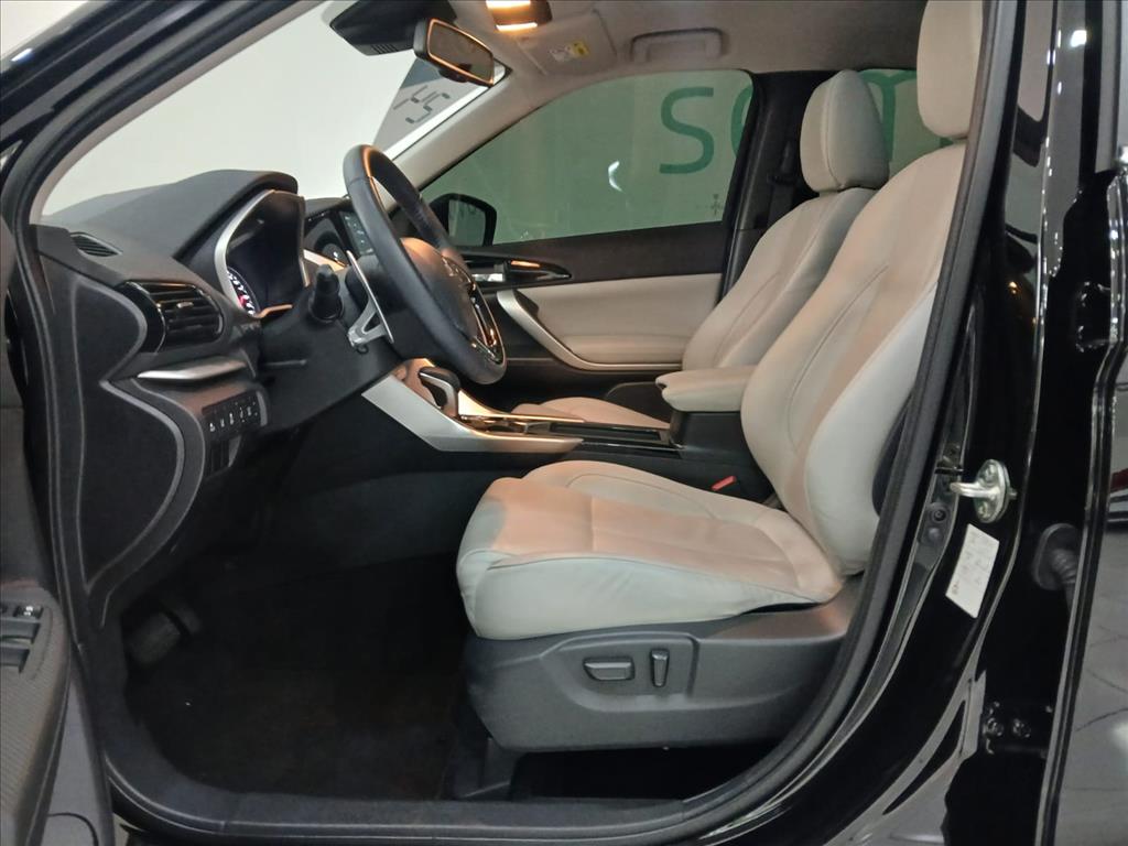 Mitsubishi-ECLIPSE CROSS-1.5 MIVEC TURBO GASOLINA HPE-S S-AWC CVT