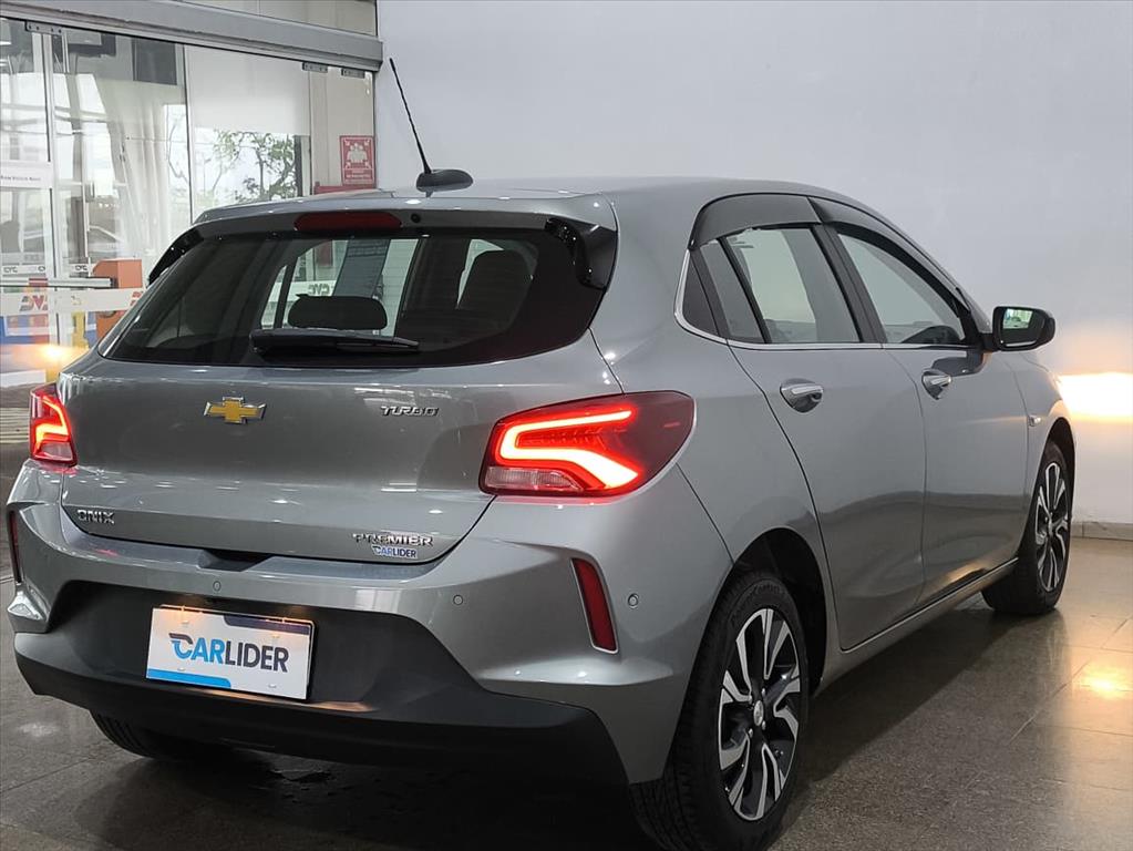 ONIX 1.0 TURBO FLEX PREMIER AUTOMÁTICO5