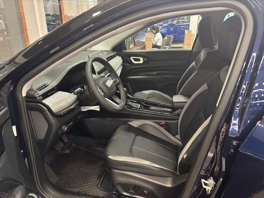 COMMANDER 1.3 T270 TURBO MHEV LIMITED AT614