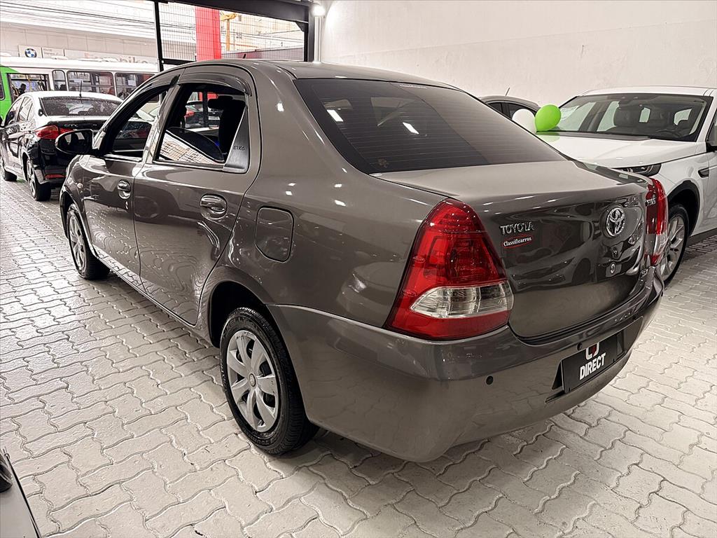 Toyota Etios - 1.5 X SEDAN 16V FLEX 4P AUTOMÁTICO
