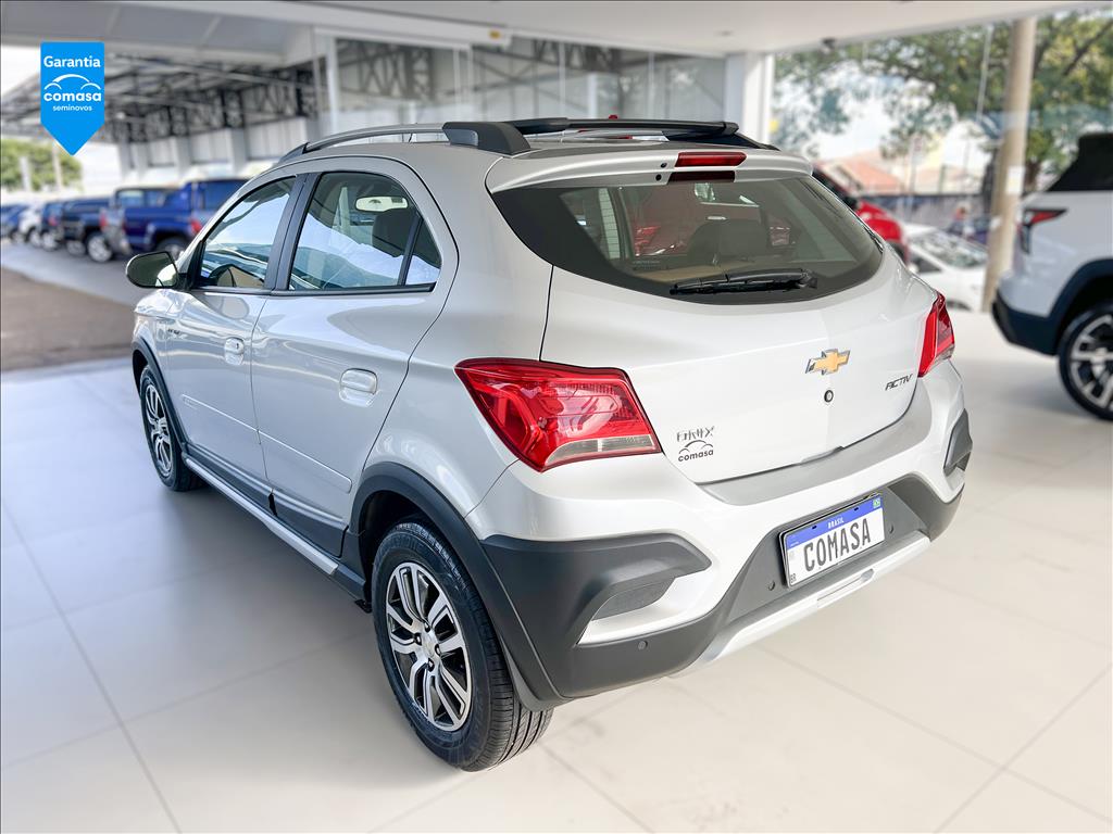 ONIX 1.4 MPFI ACTIV 8V FLEX 4P AUTOMÁTICO5
