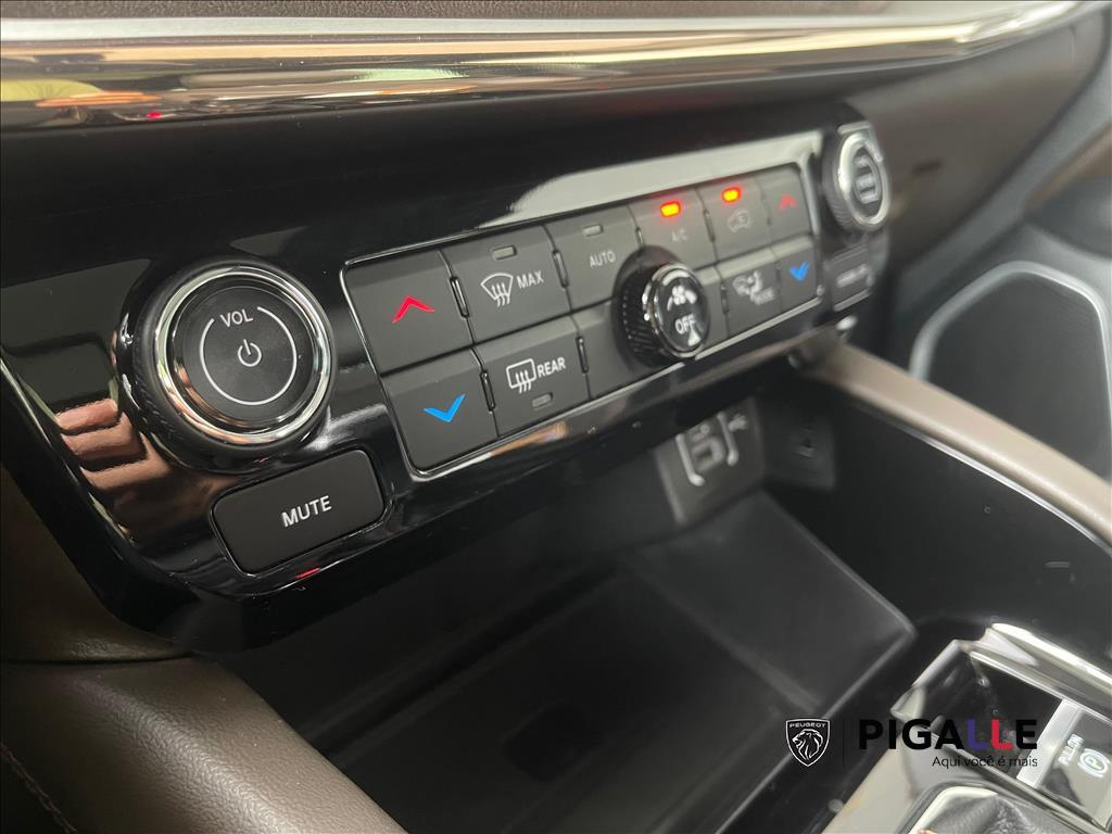 JEEP COMMANDER 1.3 T270 TURBO FLEX OVERLAND AT6