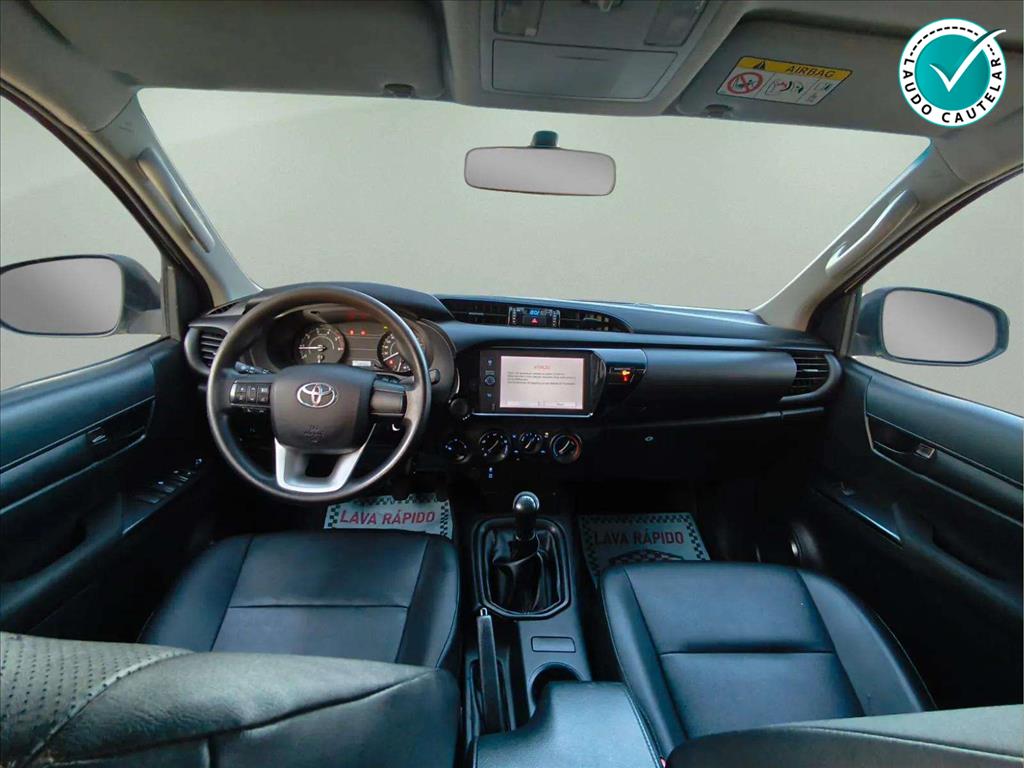 HILUX 2.8 D-4D TURBO DIESEL CD POWER PACK 4X4 MANUAL9
