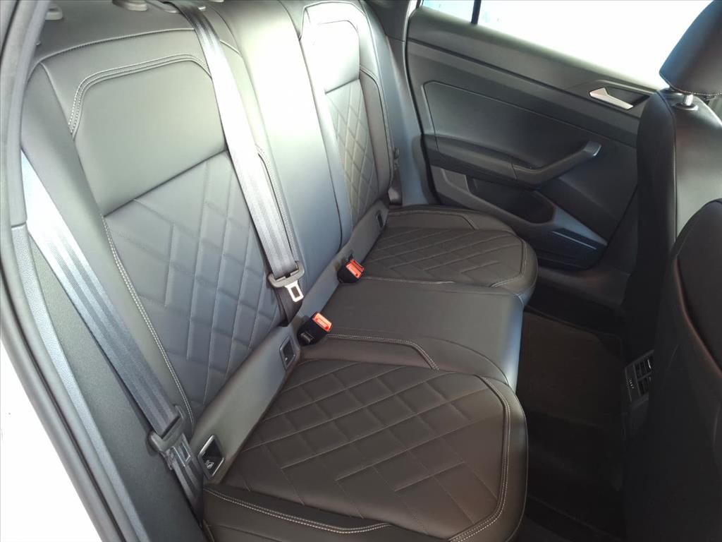 VIRTUS 1.4 250 TSI EXCLUSIVE AUTOMÁTICO15