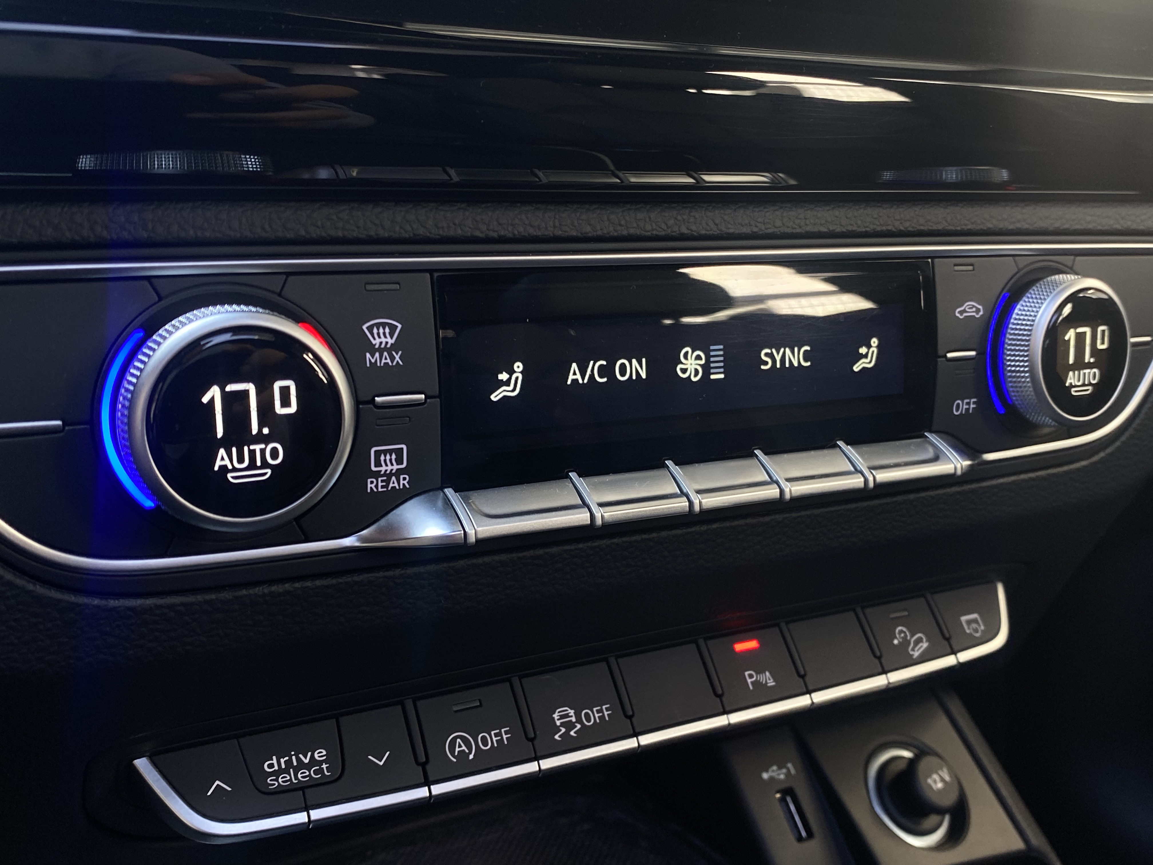 Q5 2.0 45 TFSI GASOLINA SPORTBACK S LINE BLACK QUATTRO S TRONIC12