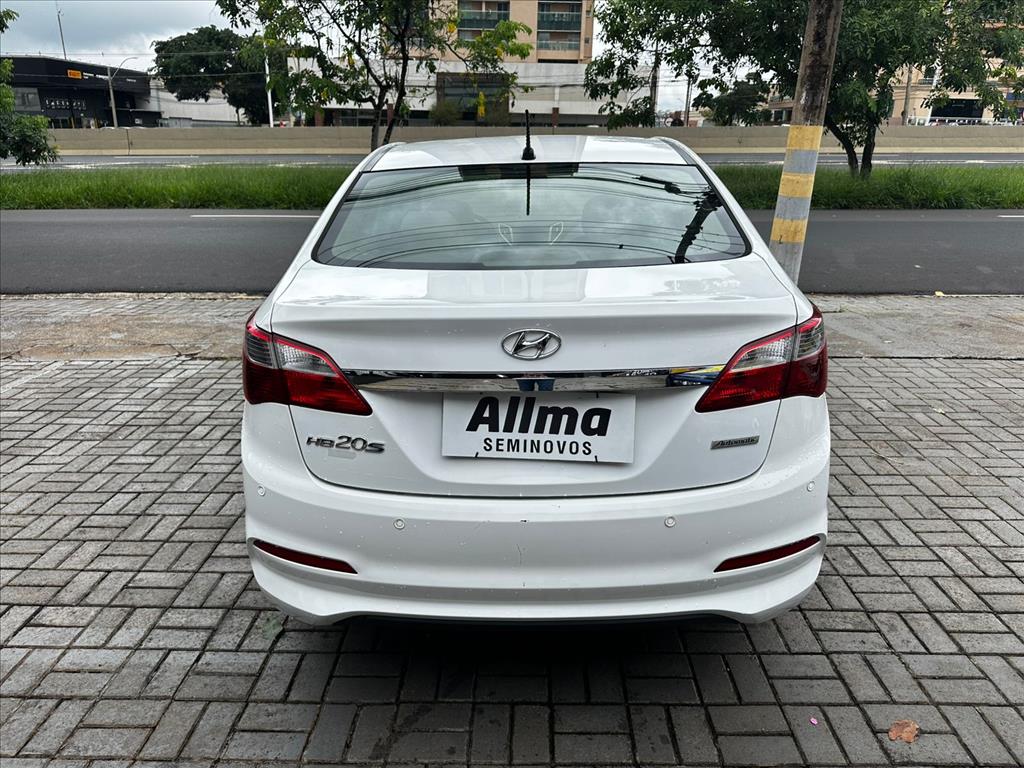 HB20S 1.6 COMFORT PLUS 16V FLEX 4P AUTOMÁTICO4