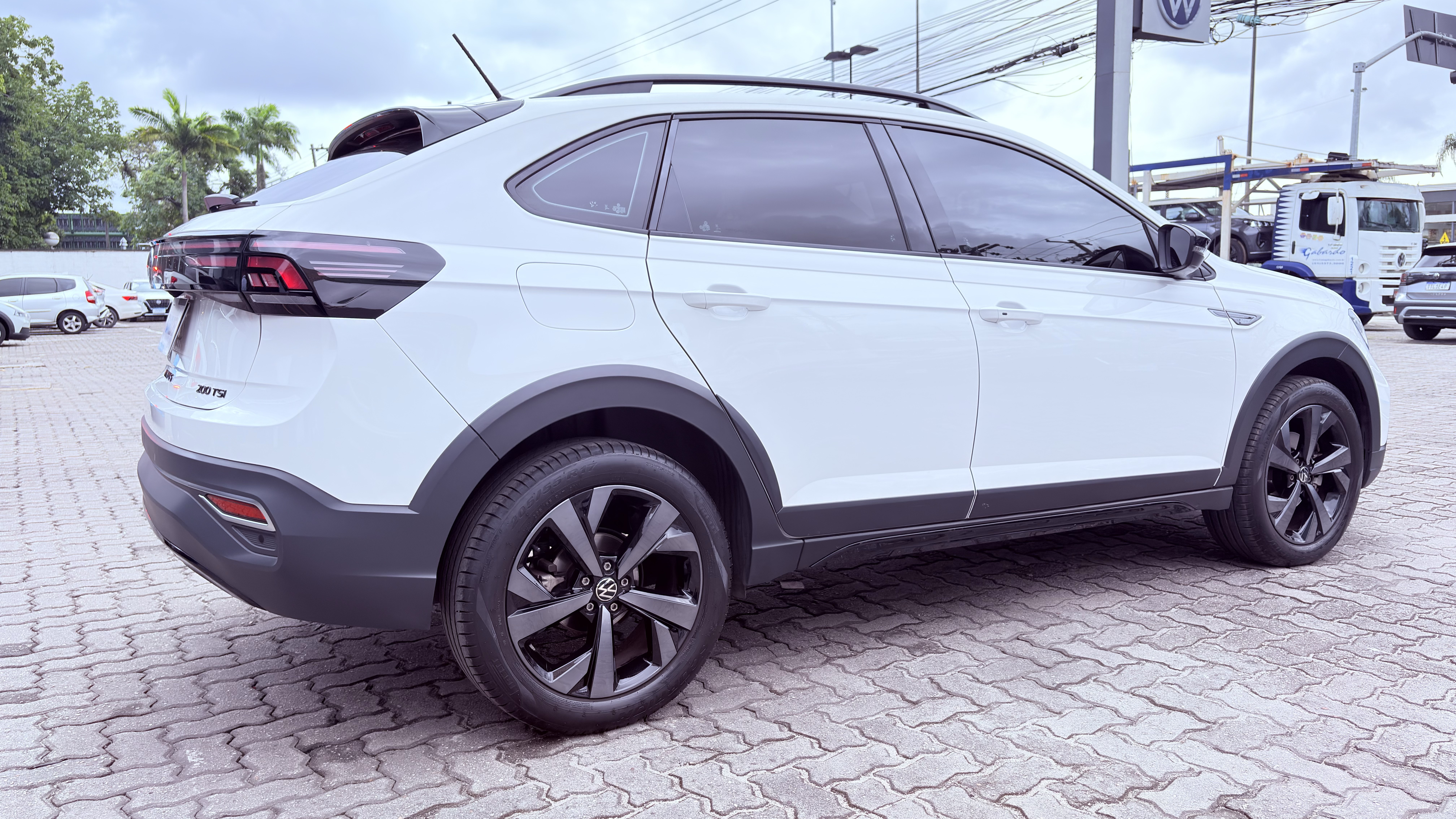 NIVUS 1.0 200 TSI TOTAL FLEX HIGHLINE AUTOMÁTICO4