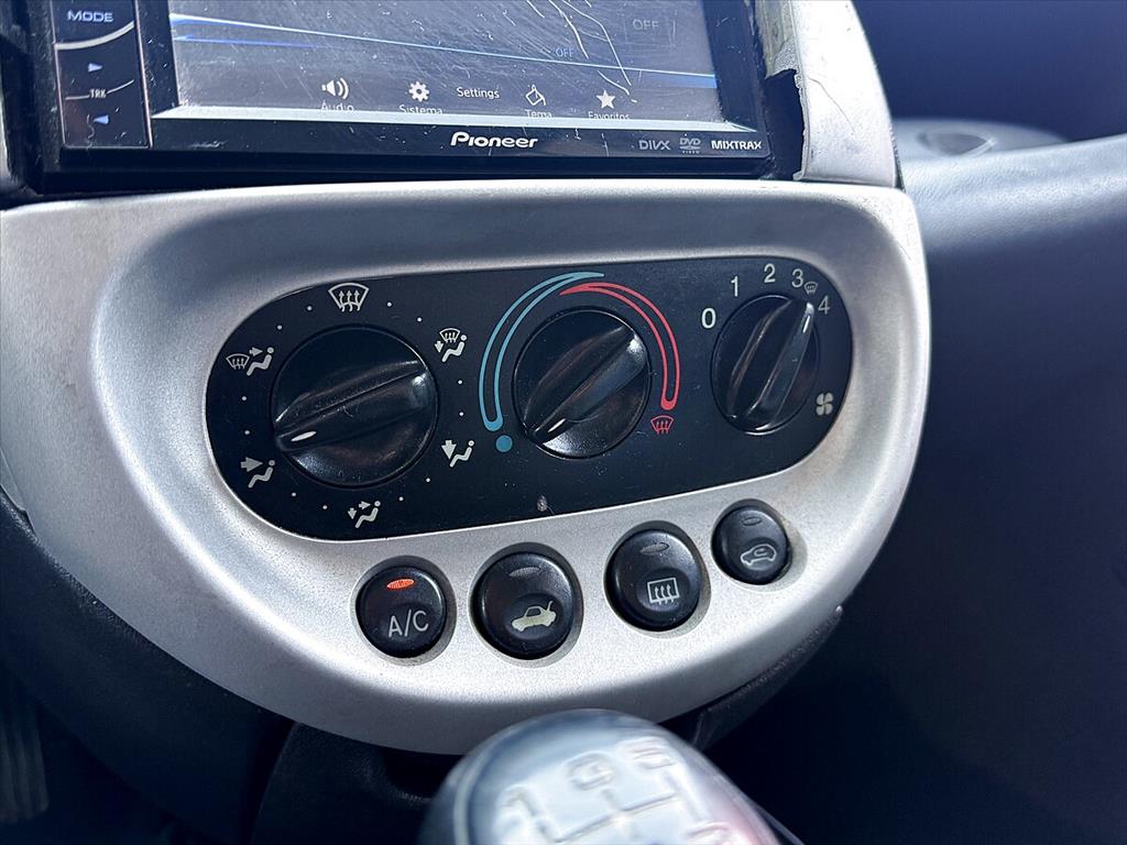 Ford Ka - 1.6 MPI XR 8V GASOLINA 2P MANUAL