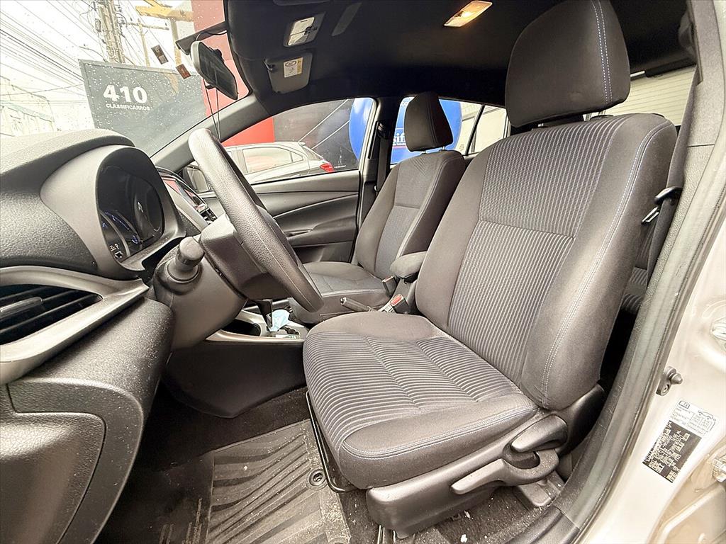 Toyota Yaris - 1.5 16V FLEX XL PLUS CONNECT MULTIDRIVE