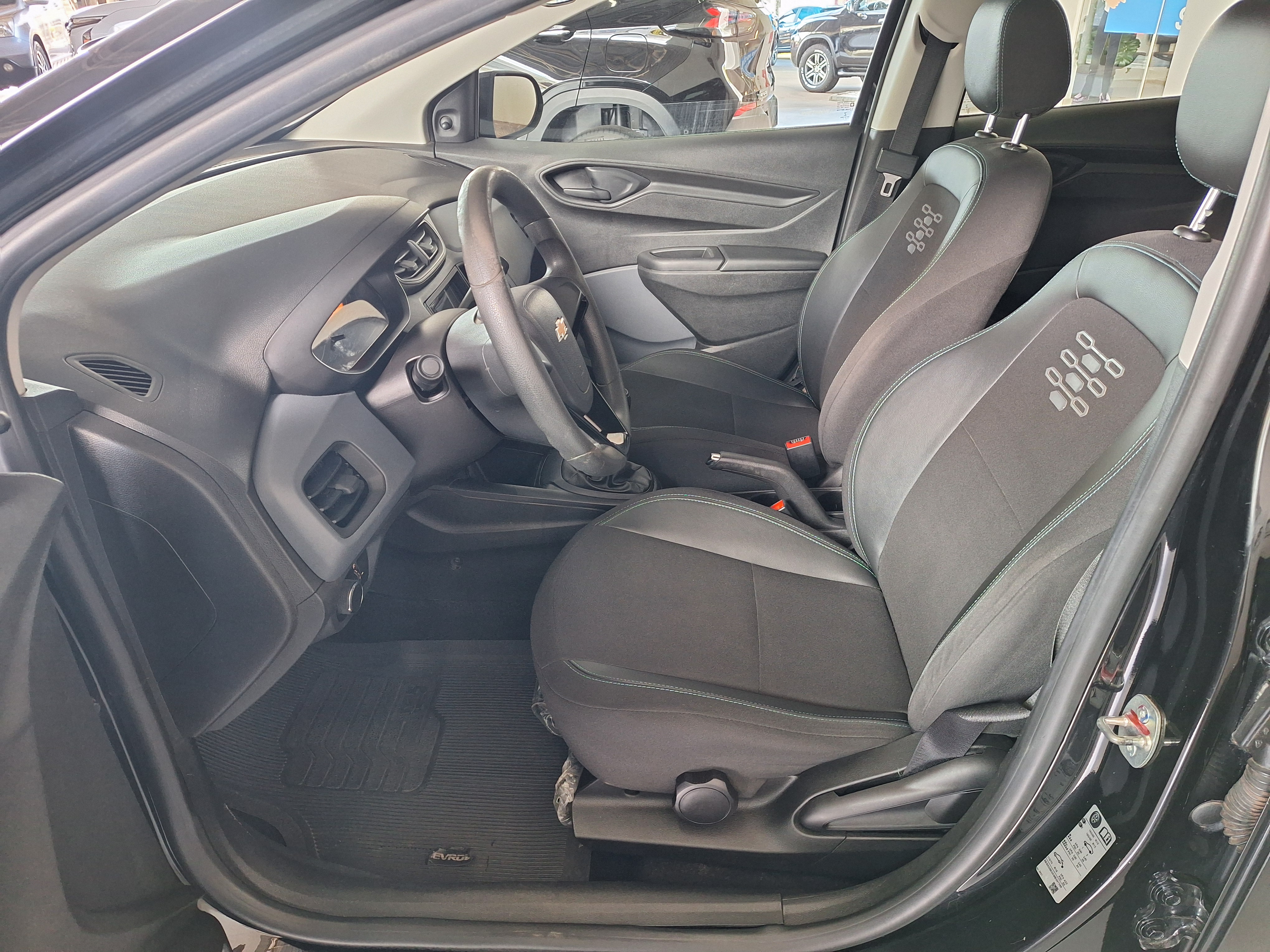 GM - Chevrolet-JOY PLUS-1.0 BLACK FLEX 4P MANUAL