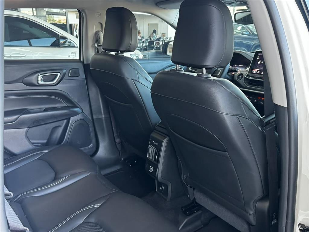 Jeep-COMPASS-1.3 T270 TURBO FLEX LONGITUDE AT6