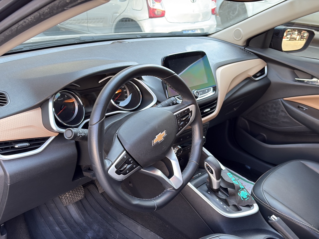 ONIX PLUS 1.0 TURBO FLEX PREMIER AUTOMÁTICO11