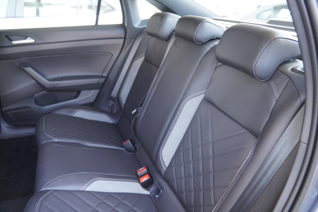 VIRTUS 1.4 250 TSI EXCLUSIVE AUTOMÁTICO9