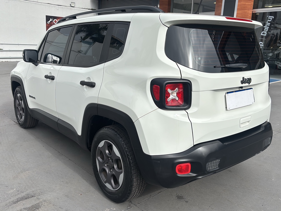 RENEGADE 1.8 16V FLEX STD 4P AUTOMÁTICO5