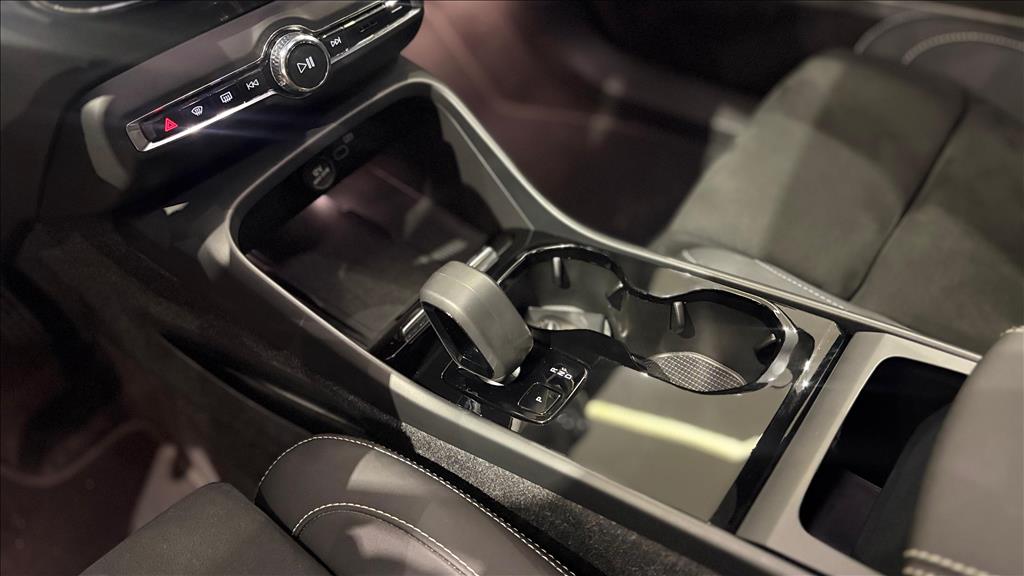 XC40 P6 RECHARGE ELECTRIC PLUS5