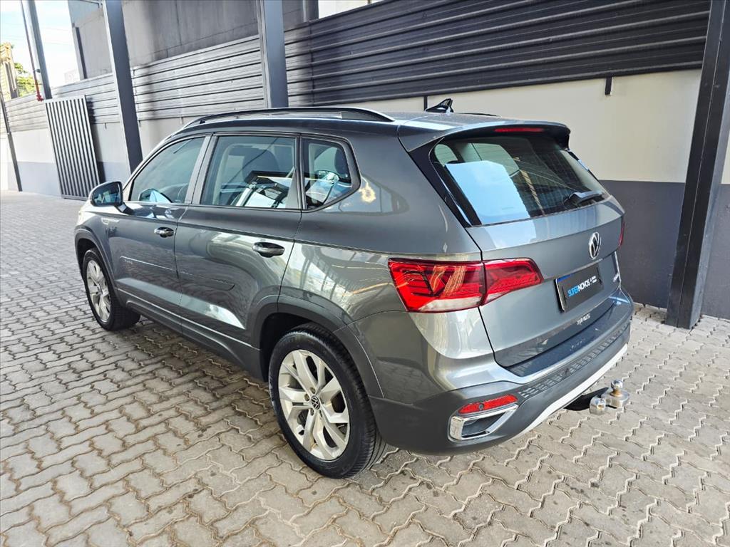 TAOS 1.4 250 TSI TOTAL FLEX COMFORTLINE AUTOMÁTICO5