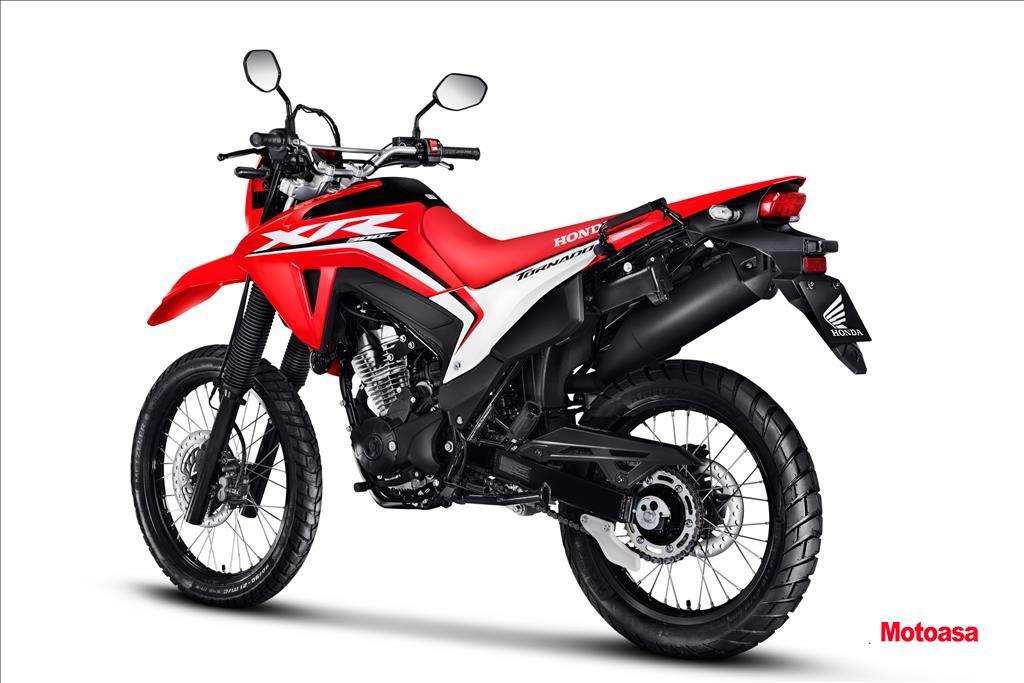 XR 300L TORNADO9
