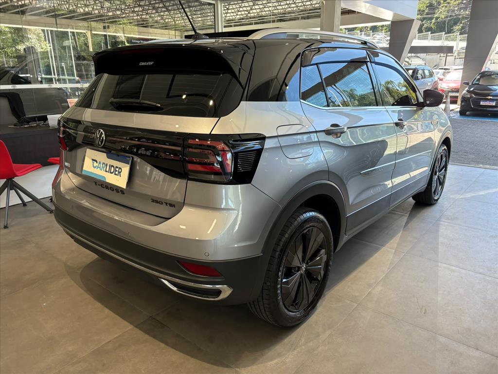 T-CROSS 1.4 250 TSI TOTAL FLEX HIGHLINE AUTOMÁTICO5