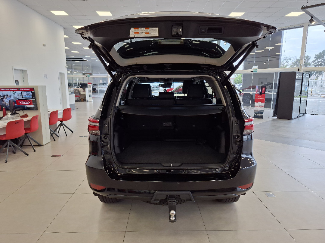 HILUX SW4 2.8 D-4D TURBO DIESEL SRX 4X4 AUTOMÁTICO1