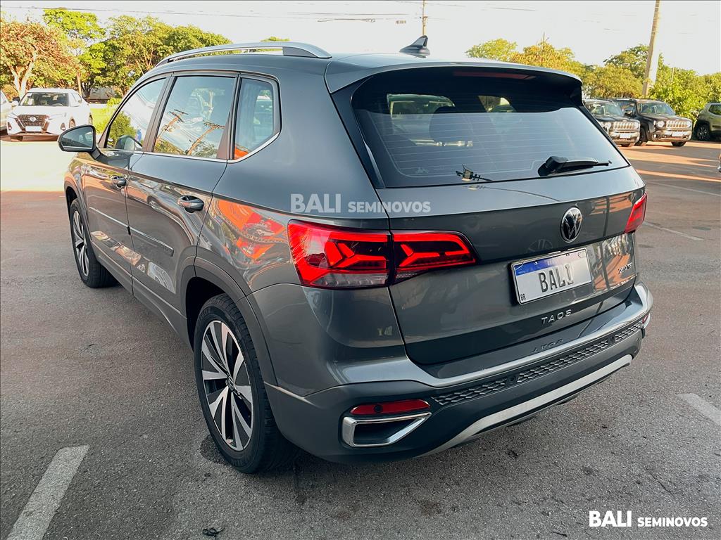 TAOS 1.4 250 TSI TOTAL FLEX HIGHLINE AUTOMÁTICO4