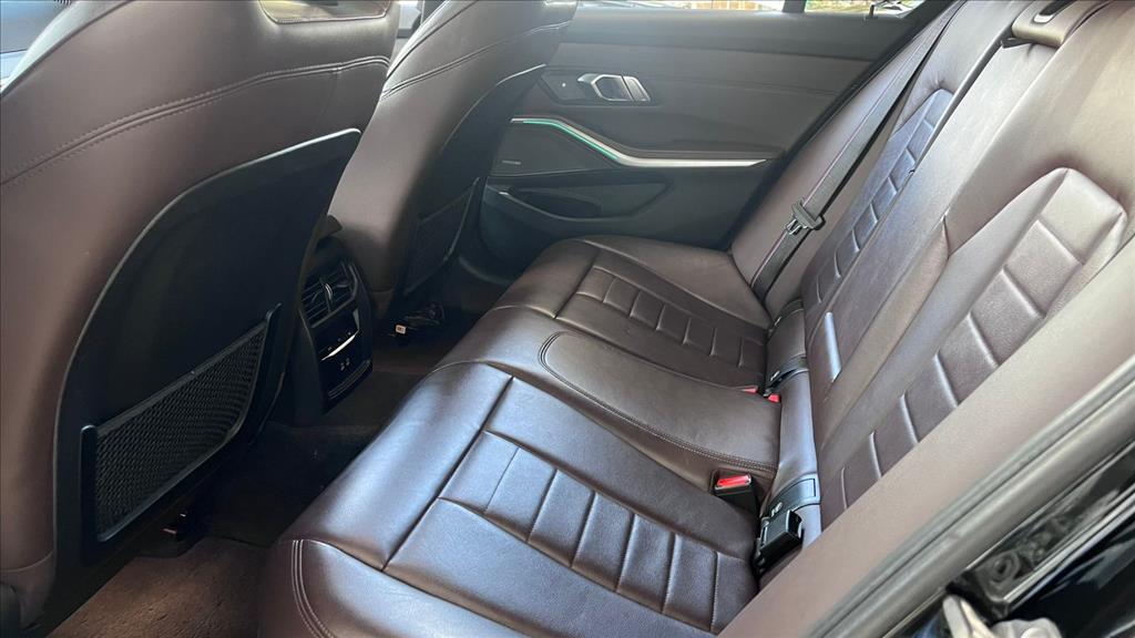 320i 2.0 16V TURBO GASOLINA M SPORT AUTOMÁTICO