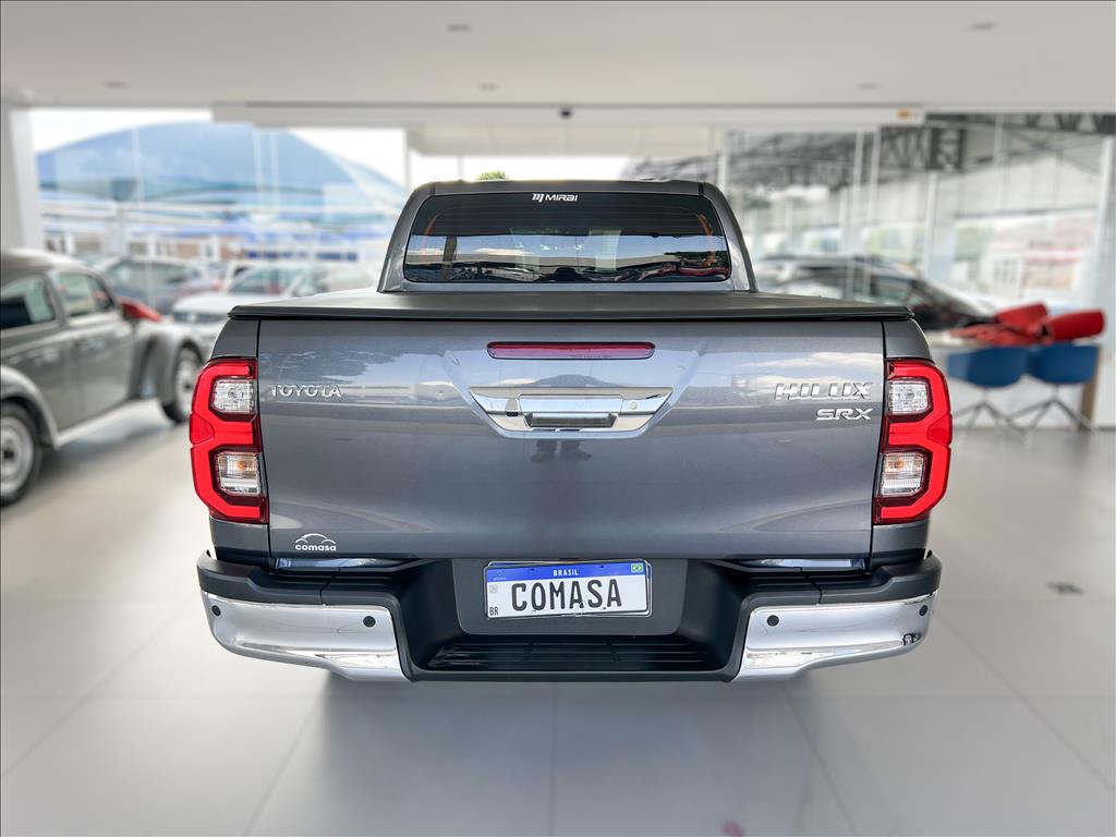 HILUX 2.8 D-4D TURBO DIESEL CD SRX 4X4 AUTOMÁTICO5