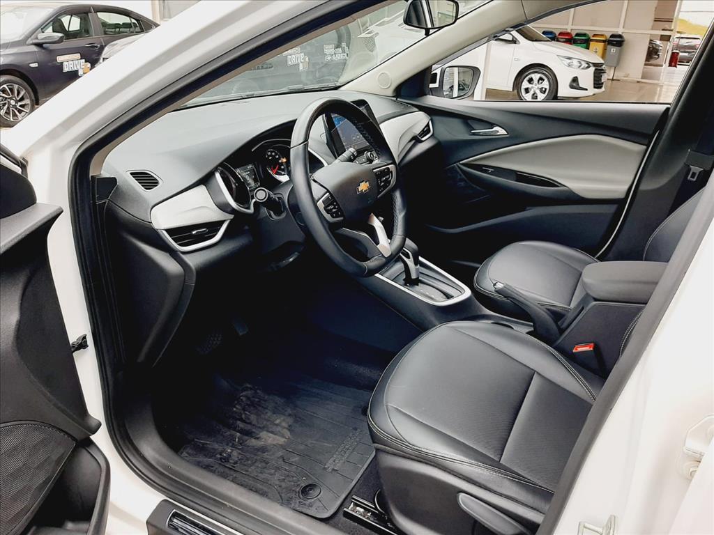 ONIX PLUS 1.0 TURBO FLEX PREMIER AUTOMÁTICO10