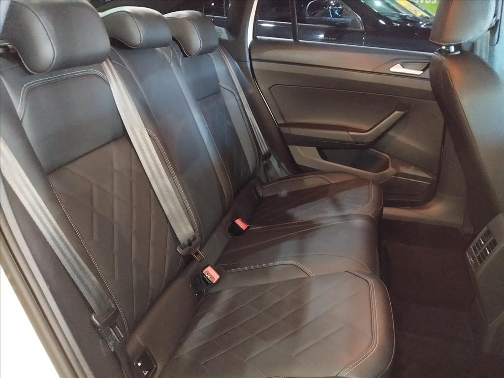 VIRTUS 1.4 250 TSI EXCLUSIVE AUTOMÁTICO10