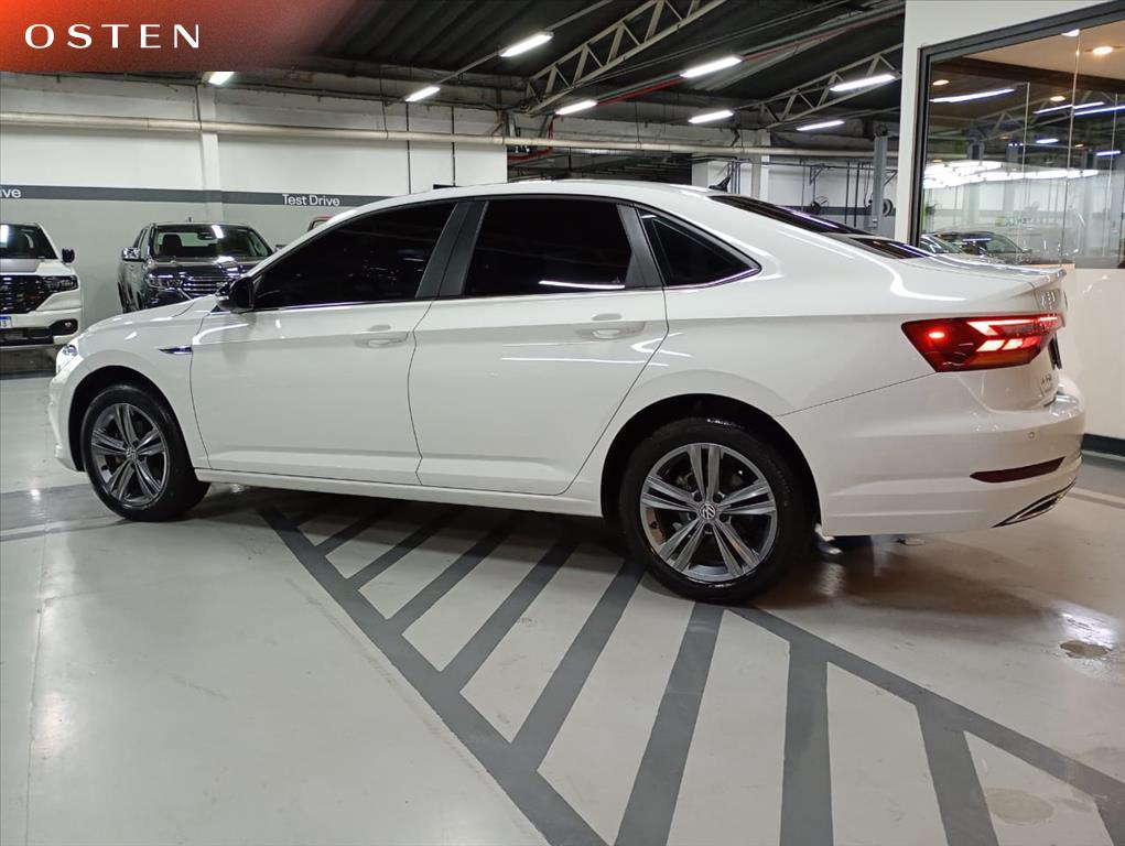 Volkswagen-JETTA-1.4 250 TSI TOTAL FLEX R-LINE TIPTRONIC
