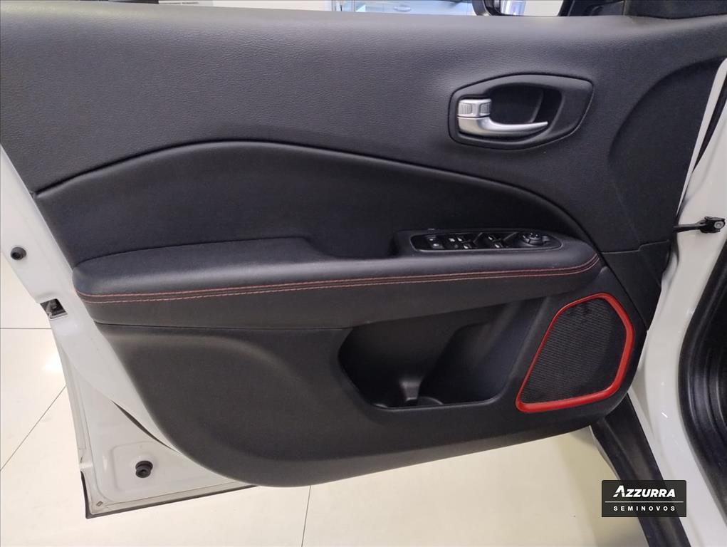 COMPASS 2.0 16V DIESEL TRAILHAWK 4X4 AUTOMÁTICO