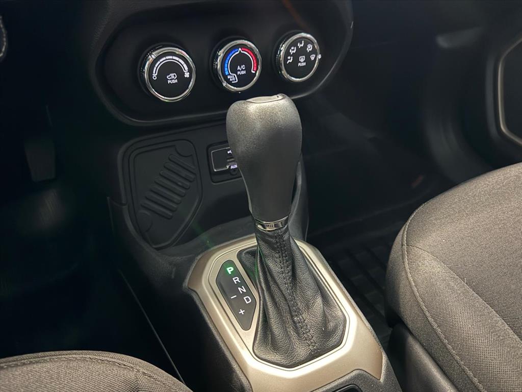 RENEGADE 1.8 16V FLEX SPORT 4P AUTOMÁTICO11