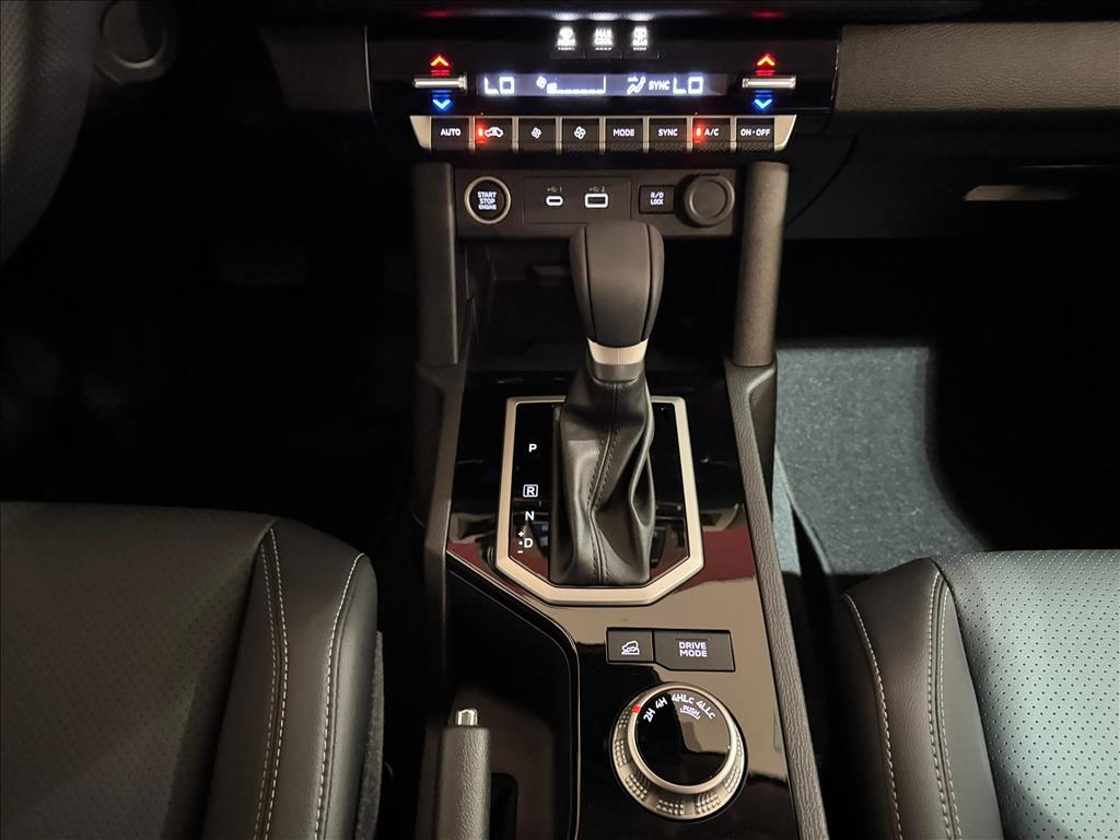 Mitsubishi-TRITON-2.4 BITURBO DIESEL CD HPE-S 4X4 AUTOMÁTICO