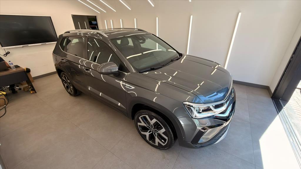 TAOS 1.4 250 TSI TOTAL FLEX HIGHLINE AUTOMÁTICO4