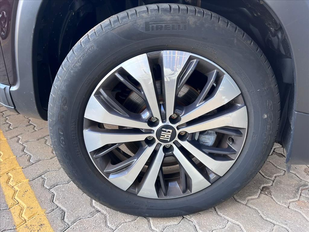 TORO 1.3 TURBO 270 FLEX VOLCANO AT68