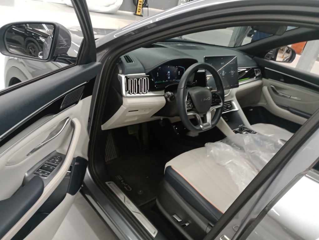 SONG PLUS 1.5 DM-I HÍBRIDO AUTOMÁTICO7