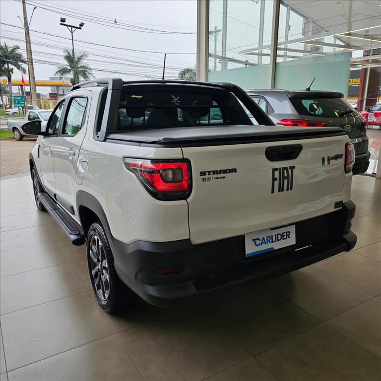 STRADA 1.0 TURBO 200 FLEX ULTRA CD CVT3