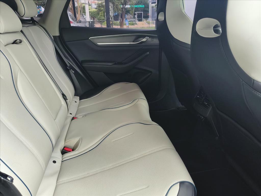 KING 1.5 DM-I PHEV GL AUTOMÁTICO11